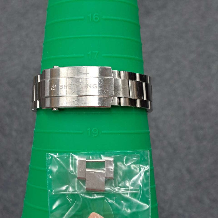 【WHOLESALES】
BREITLING
A32320
Box (damaged) Guarantee