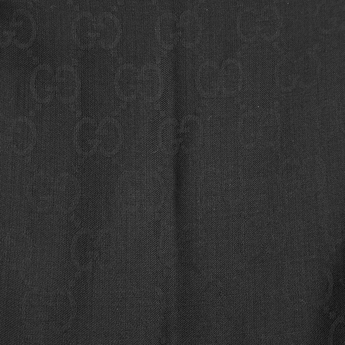 GUCCI 
ロゴ 総柄 フリンジ ウール混 シルク混 
GG ストール