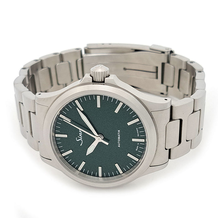Sinn 
556.EG Emerald Green 
With box and papers
