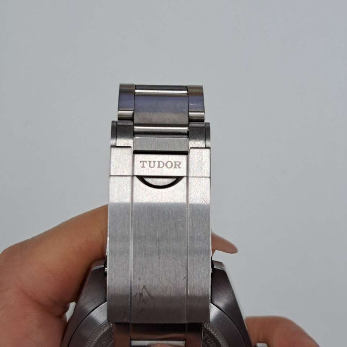 【WHOLESALES】
TUDOR 
79950 
箱　ギャランティ