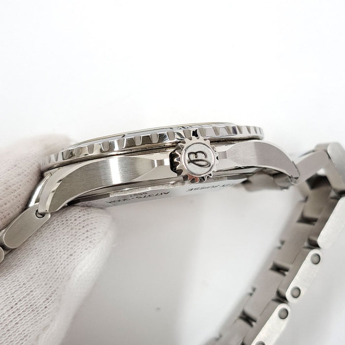 BREITLING 
超级海洋自动机械腕表 42 
附盒及保修卡