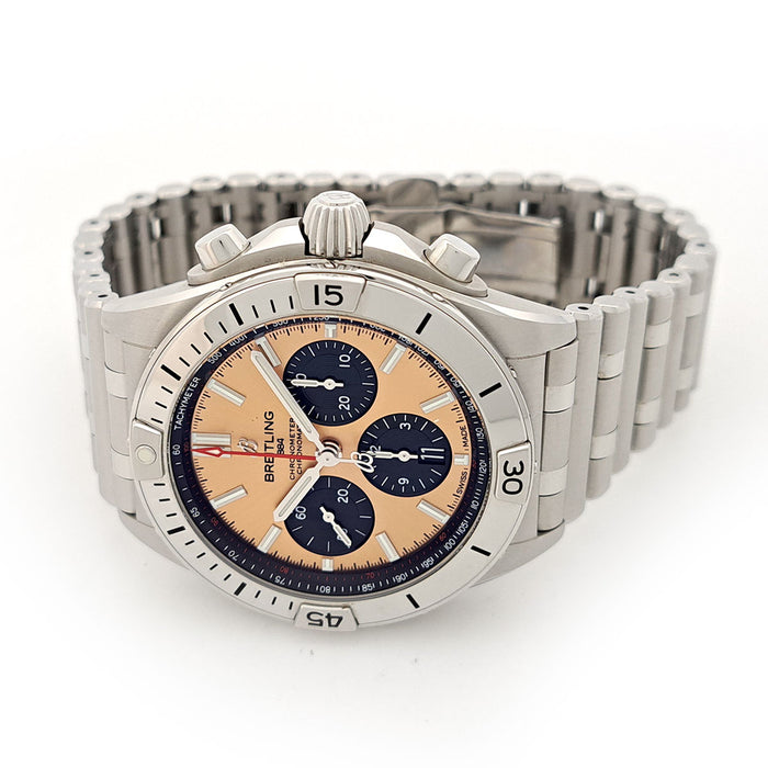 BREITLING 
Chronomat B01 42 
附带盒子和保卡