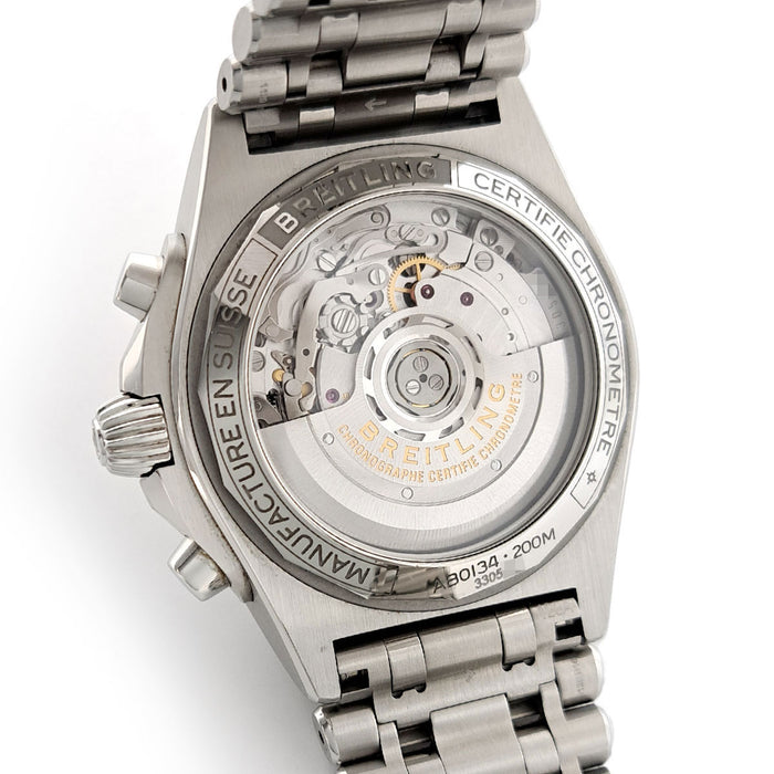 BREITLING 
Chronomat B01 42 
附带盒子和保卡