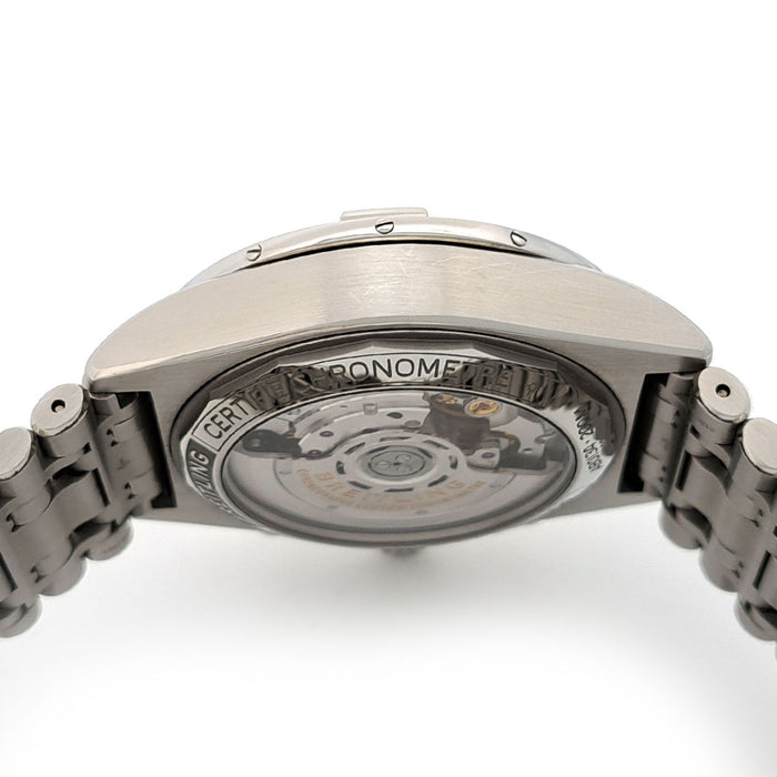 BREITLING 
Chronomat B01 42 
附带盒子和保卡