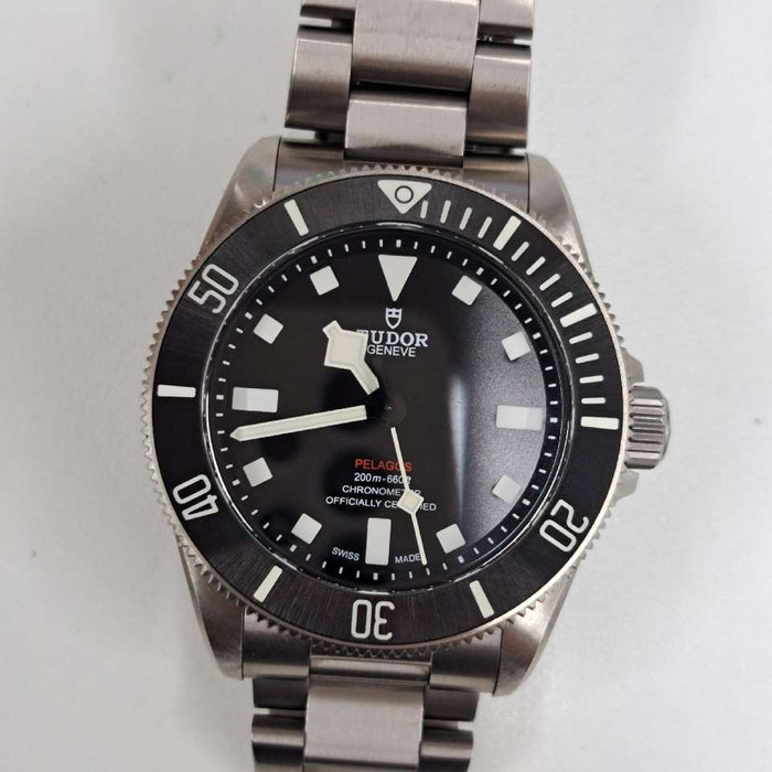 【WHOLESALES】
TUDOR 
25407N 
箱　ギャランティ　純正ラバーベルト×1(使用感小)　エクステンションベルト×1　純正尾錠×2