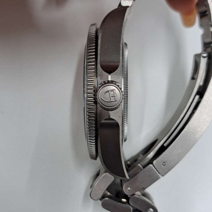 【WHOLESALES】
TUDOR 
25407N 
箱　ギャランティ　純正ラバーベルト×1(使用感小)　エクステンションベルト×1　純正尾錠×2