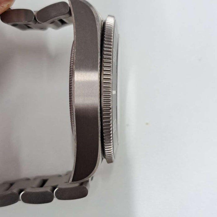 【WHOLESALES】
TUDOR 
25407N 
箱　ギャランティ　純正ラバーベルト×1(使用感小)　エクステンションベルト×1　純正尾錠×2
