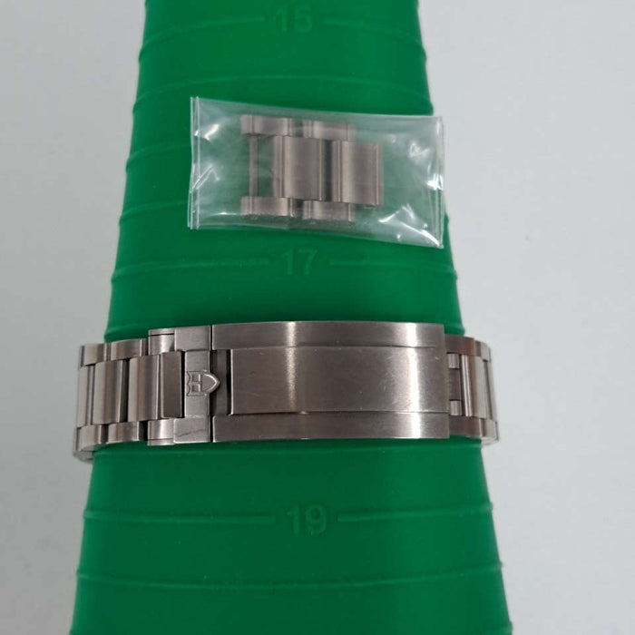 【WHOLESALES】
TUDOR 
25407N 
箱　ギャランティ　純正ラバーベルト×1(使用感小)　エクステンションベルト×1　純正尾錠×2