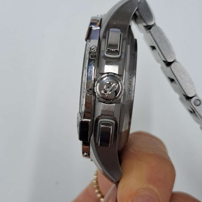【WHOLESALES】
BREITLING 
AB0147 
箱　ギャランティ