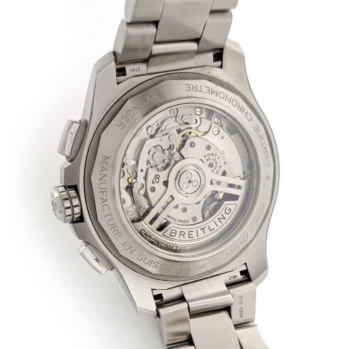 BREITLING 
Avenger B01 Chronographe 44 
avec boîte et papiers