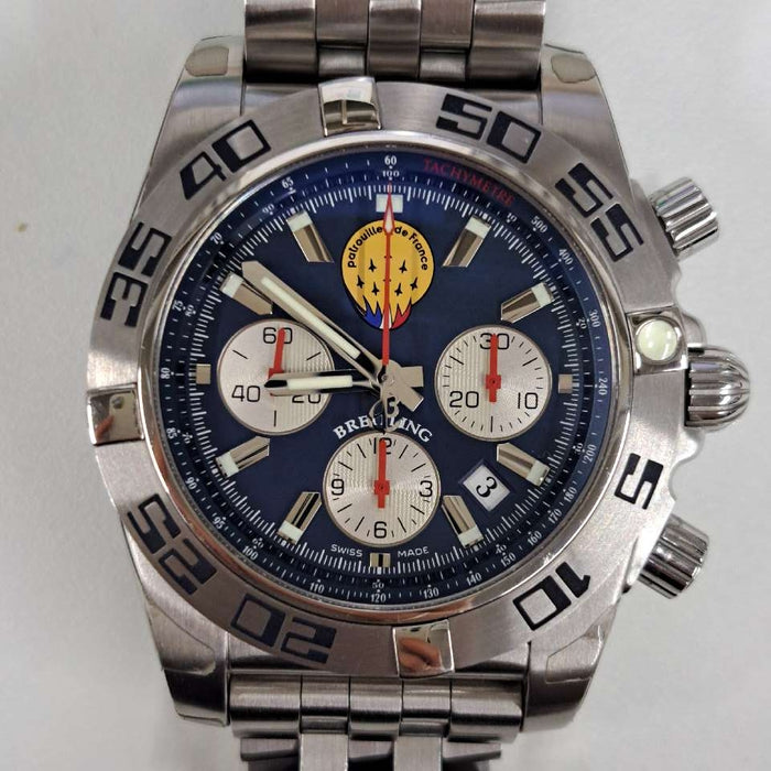 【WHOLESALES】
BREITLING 
AB0110 
箱　ギャランティ(液晶滲みあり)　クロノメーター証