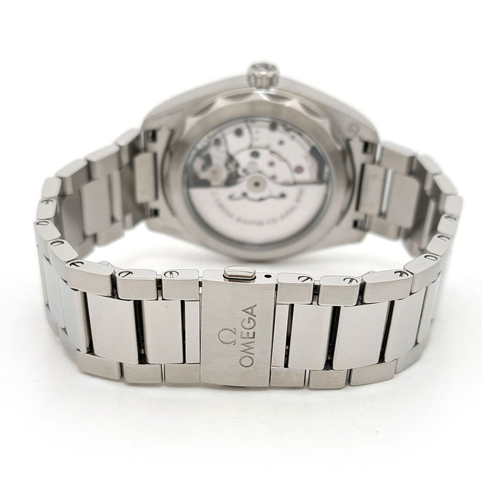 OMEGA 
Seamaster Aqua Terra 
Avec boîte et carte de garantie