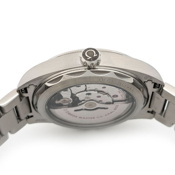 OMEGA 
Seamaster Aqua Terra 
Avec boîte et carte de garantie