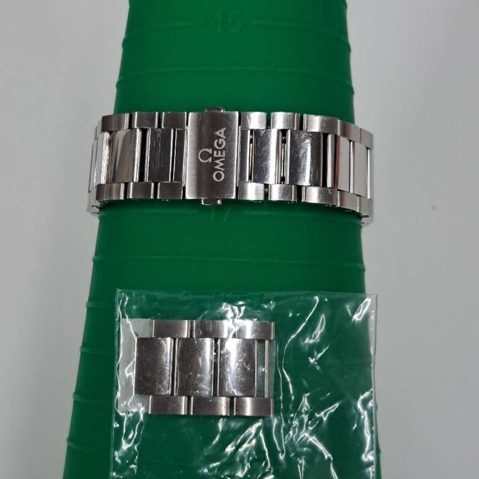 【WHOLESALES】
OMEGA 
220.10.41.21.03.004 
箱　ギャランティ　ピクトグラム　クロノメーター証