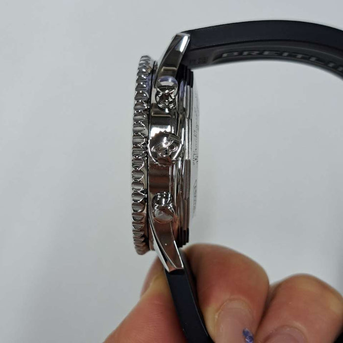 【WHOLESALES】
BREITLING
AB0120
Navitimer