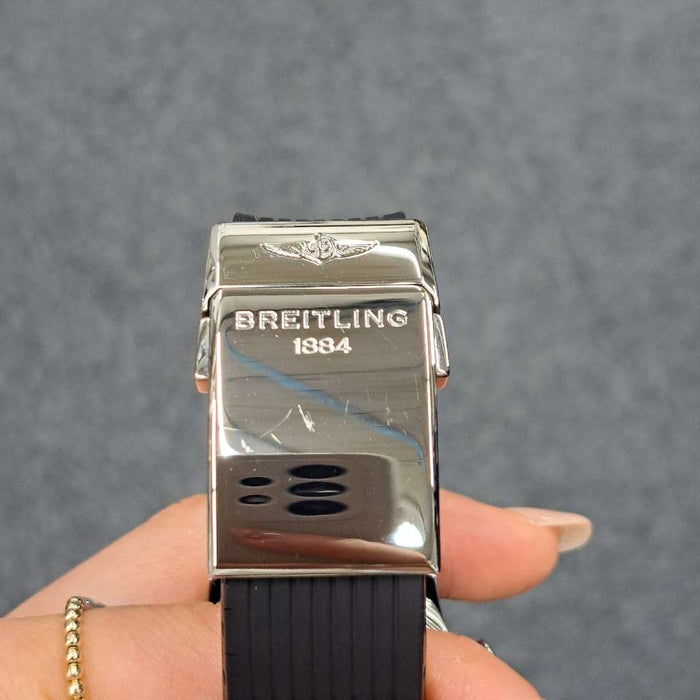 【WHOLESALES】
BREITLING
AB0120
Navitimer
