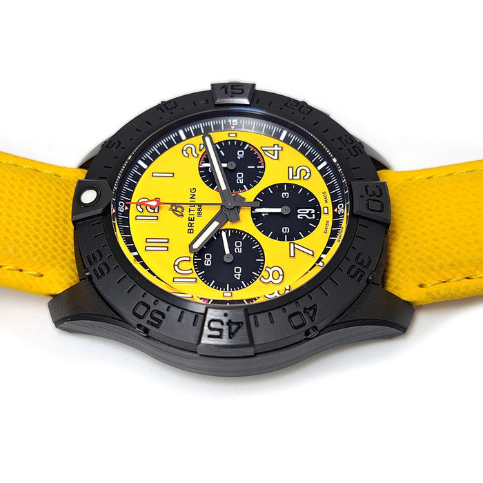 BREITLING 
Avenger B01 
With box and warranty card