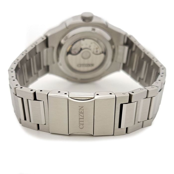 CITIZEN 
シリーズ8 GMT 
ギャラ付