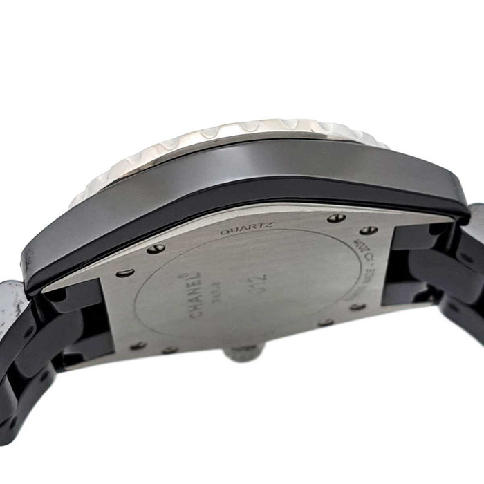 CHANEL 
J12 11Pダイヤ