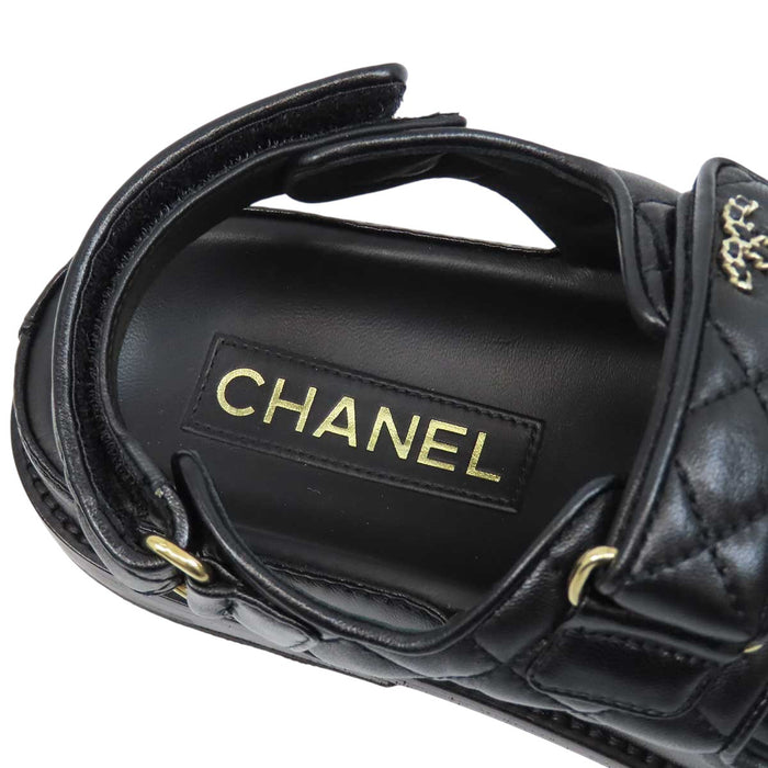 CHANEL 
COCO CC ロゴ チェーン フッドヘッドサンダル ゴールドカラー金具 
ココマーク マトラッセ レザー スポーツ サンダル