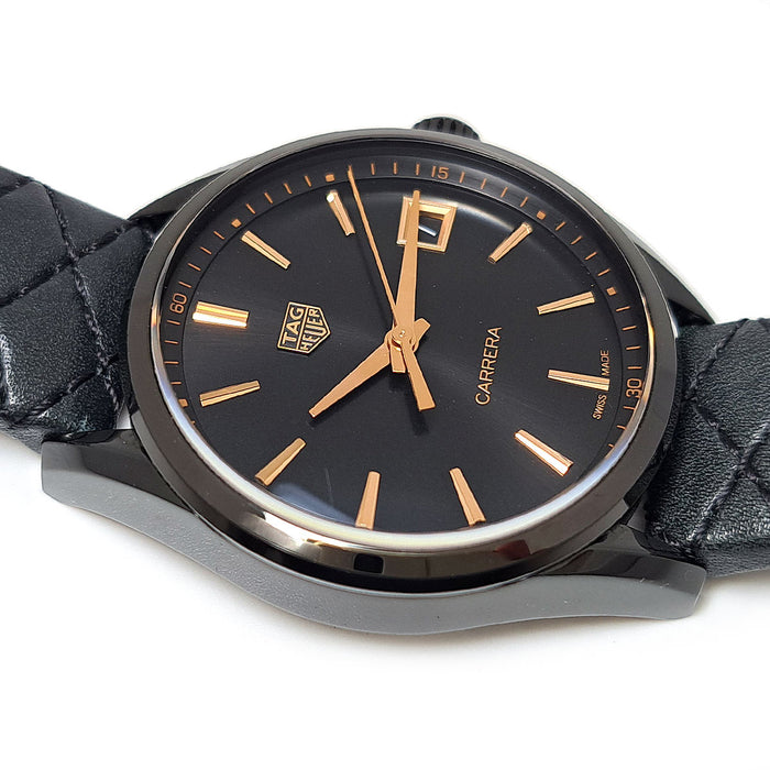 TAG HEUER
Carrera
With Box and Guarantee Card