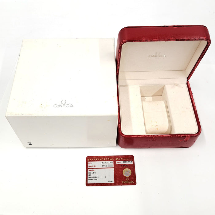 OMEGA 
Speedmaster Day-Date 
Includes box and papers
