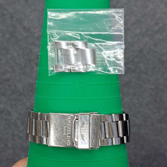 【WHOLESALES】
BREITLING 
A13371 
Super Avenger II 
Box, Guarantee, Chronometer Certificate, Links x 2