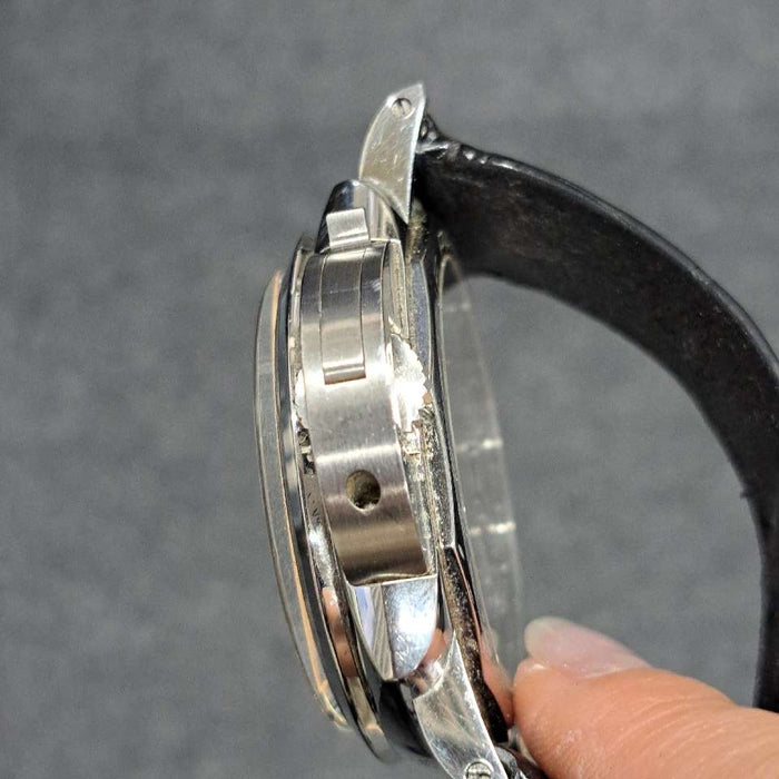 【WHOLESALES】
OFFICINE PANERAI 
PAM00673 
箱　ギャランティ　限定証　替えガラス×1　純正ラバーベルト×1　純正レザーベルト×2