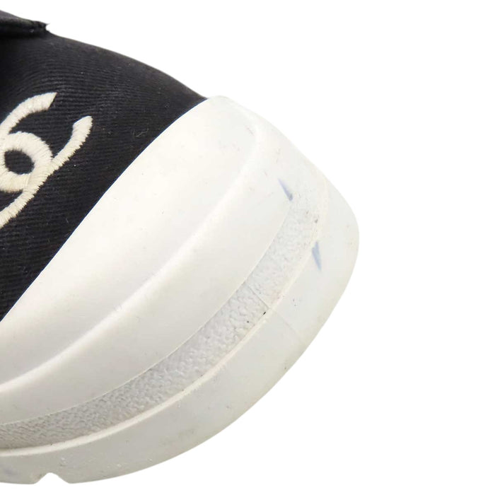 CHANEL 
COCO CC ロゴ ローカット レースアップ 
ココマーク キャンバス スニーカー
