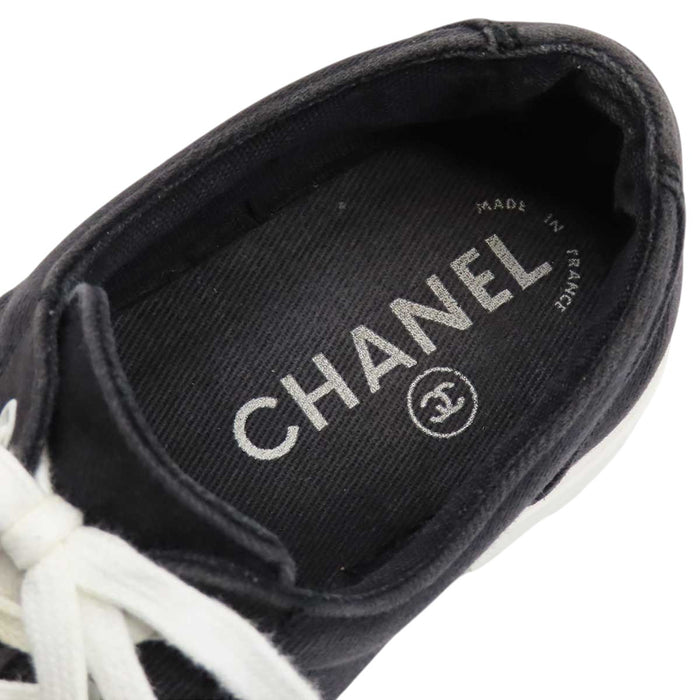 CHANEL 
COCO CC ロゴ ローカット レースアップ 
ココマーク キャンバス スニーカー