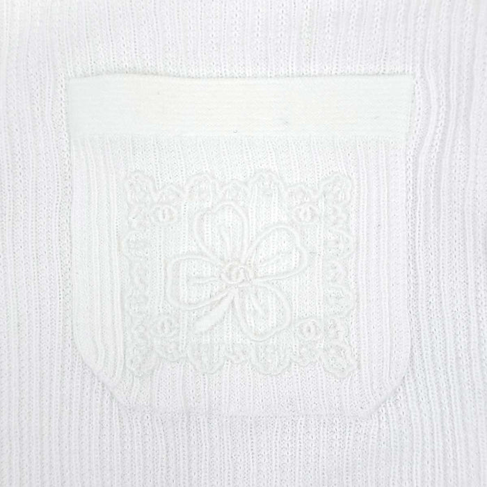 CHANEL 
COCO CC 刺繍 クローバー ココボタン コットン クルーネック 
ココマーク クローバー 刺繍 ショートスリーブ カットソー