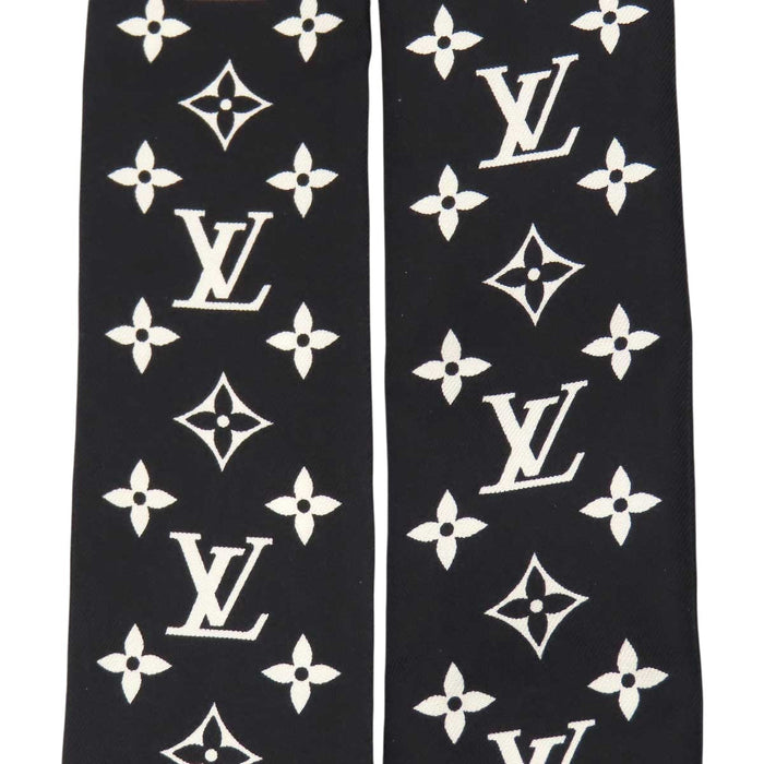 LOUIS VUITTON 
LV ロゴ シルク 
バンドー BB モノグラム シルエット スカーフ