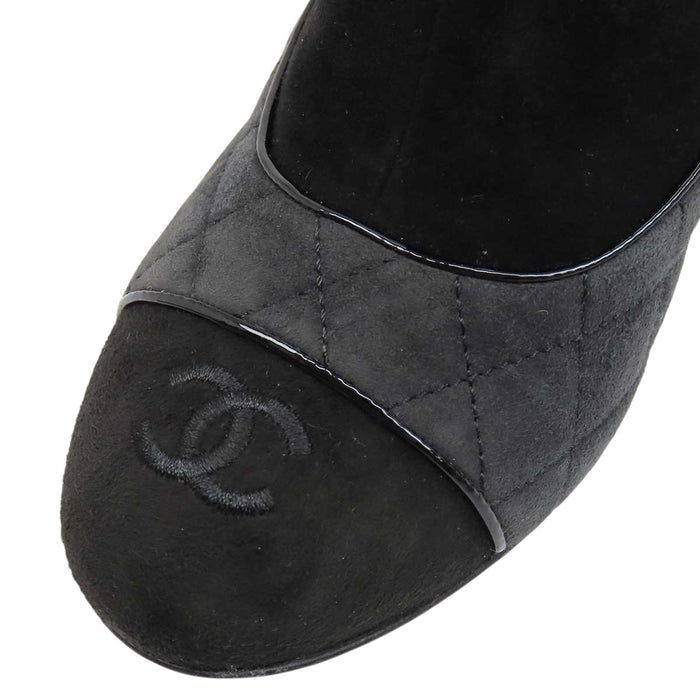 CHANEL 
COCO CC ロゴ キルティング 
ココマーク スウェード ショートブーツ