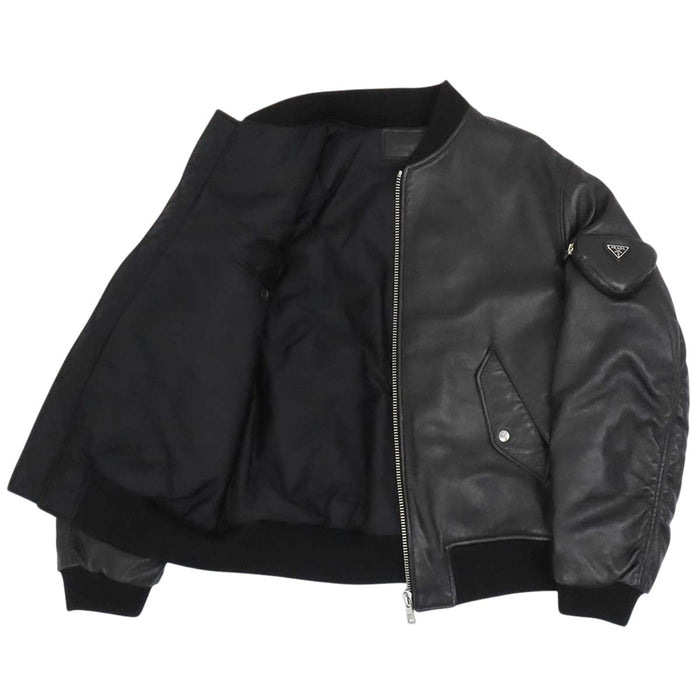 PRADA 
トライアングルロゴ 
ナッパレザー ボンバージャケット