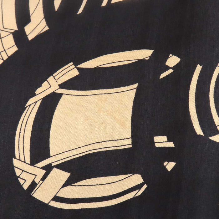 CHANEL 
ロゴ 総柄 シルク 
シフォン スカーフ