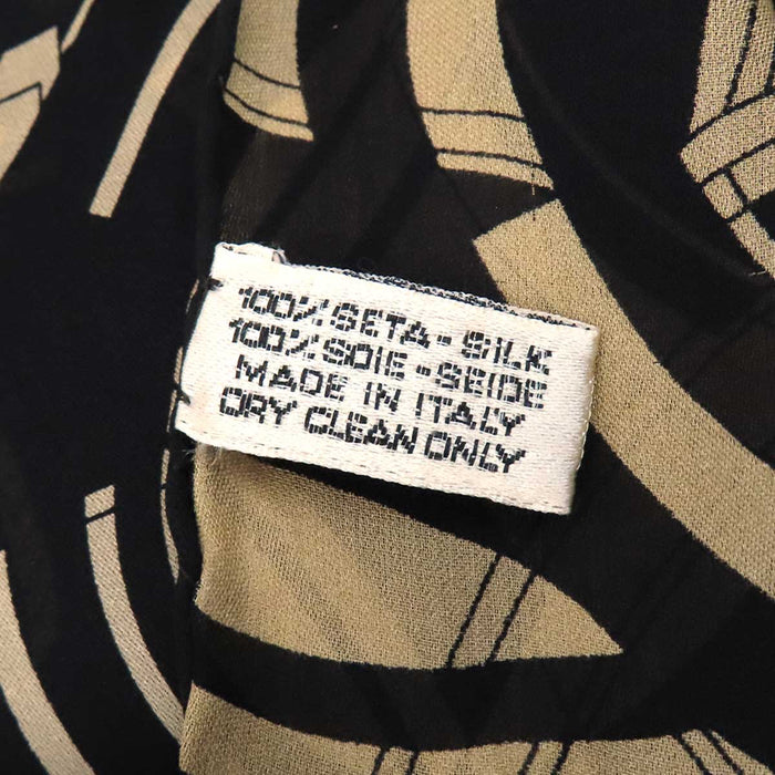 CHANEL 
ロゴ 総柄 シルク 
シフォン スカーフ