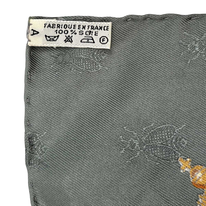 HERMES 
ナポレオン シルク 大判 
カレ 90 NAPOLEON スカーフ