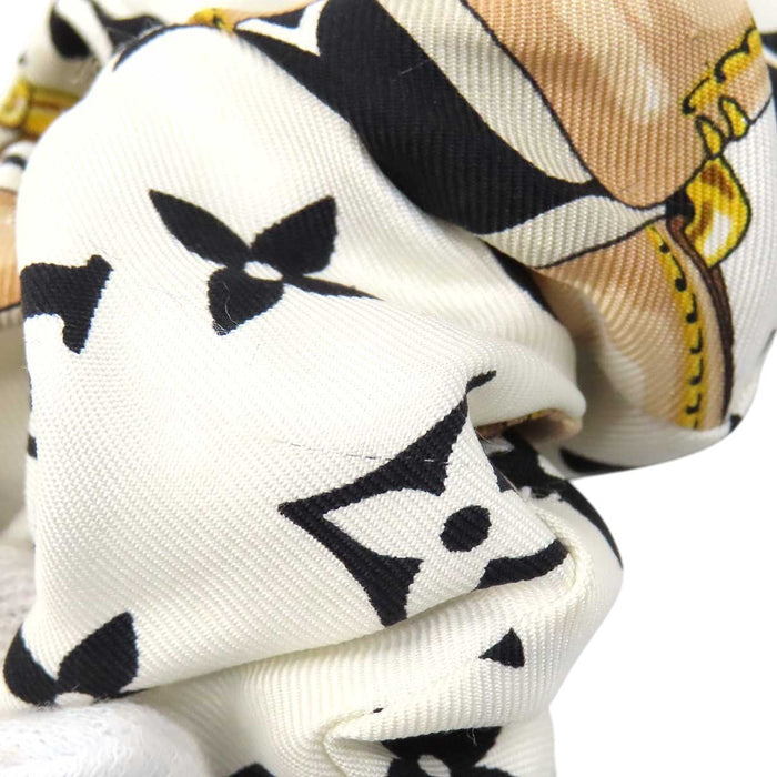 LOUIS VUITTON 
ロゴ チャーム 
モノグラム コンフィデンシャル シュシュ