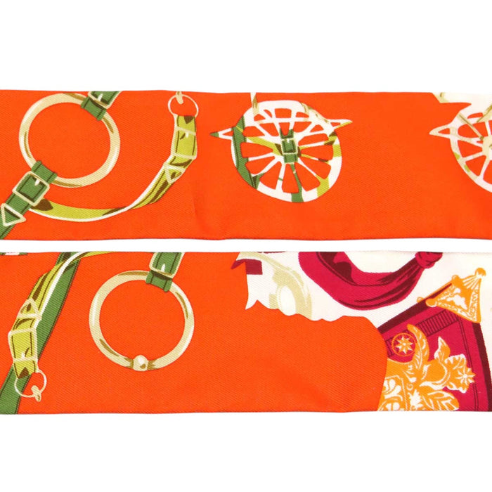 HERMES 
シルク 
ツイリー TOUT EN CARRE 全てはカレの中に スカーフ