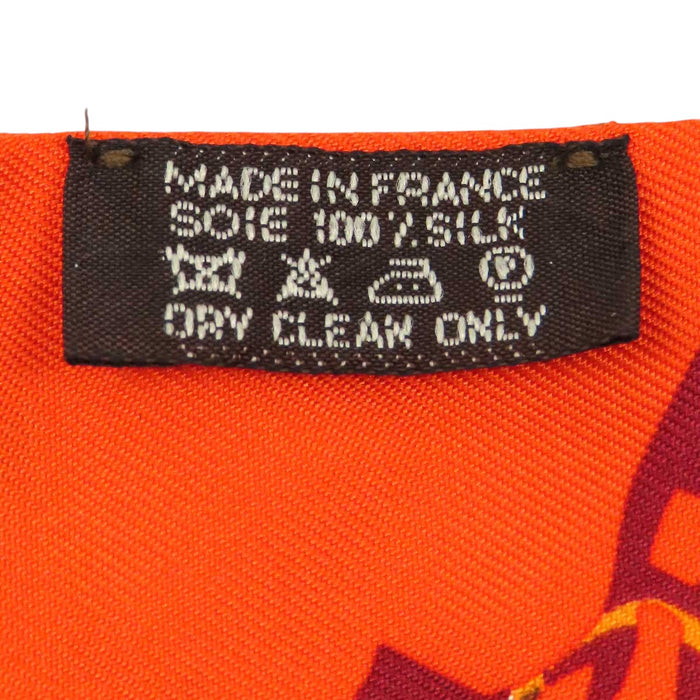 HERMES 
シルク 
ツイリー TOUT EN CARRE 全てはカレの中に スカーフ