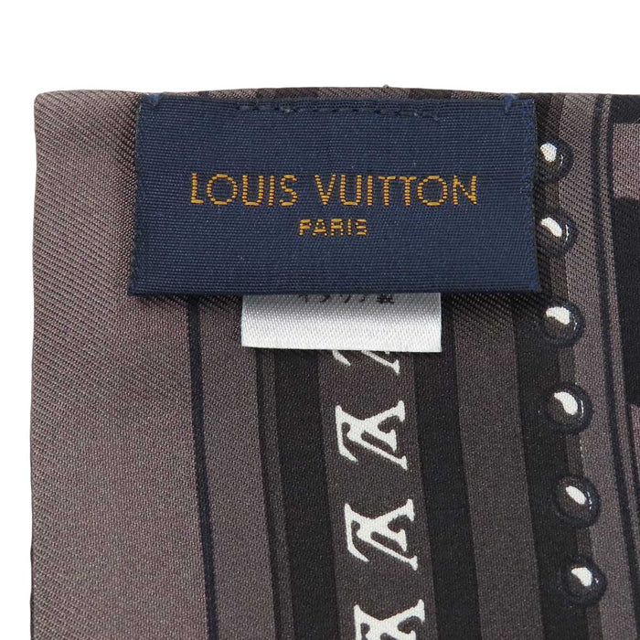 LOUIS VUITTON 
LV ロゴ シルク レオパード柄 
バンドー ワールド スカーフ