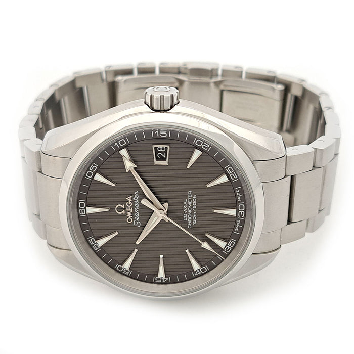 OMEGA 
Seamaster Aqua Terra 
Avec boîte et carte de garantie