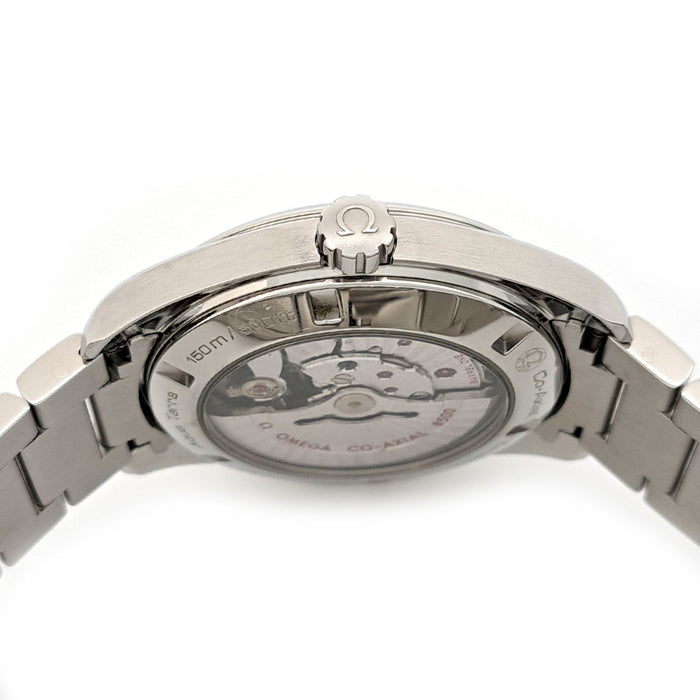 OMEGA 
Seamaster Aqua Terra 
Avec boîte et carte de garantie