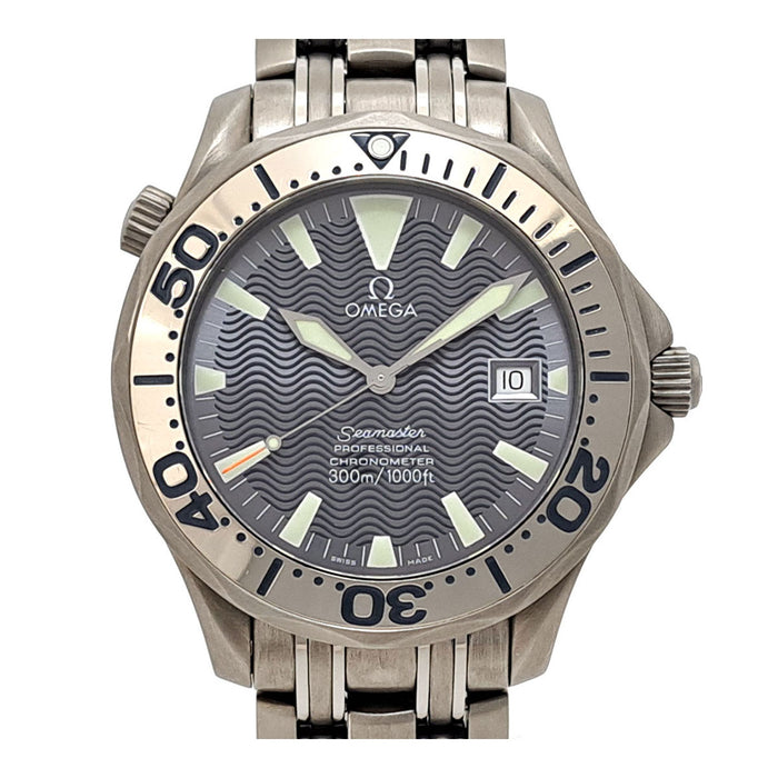 OMEGA 
Seamaster Professional 300 révisée 
avec boîte et papiers