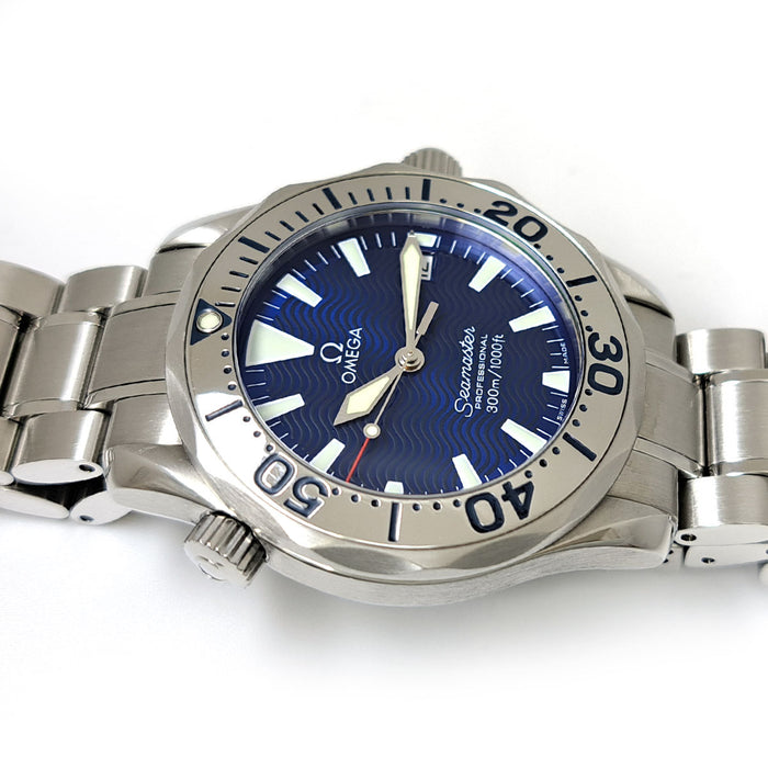 OMEGA 
Seamaster 300M Professional 
Includes box