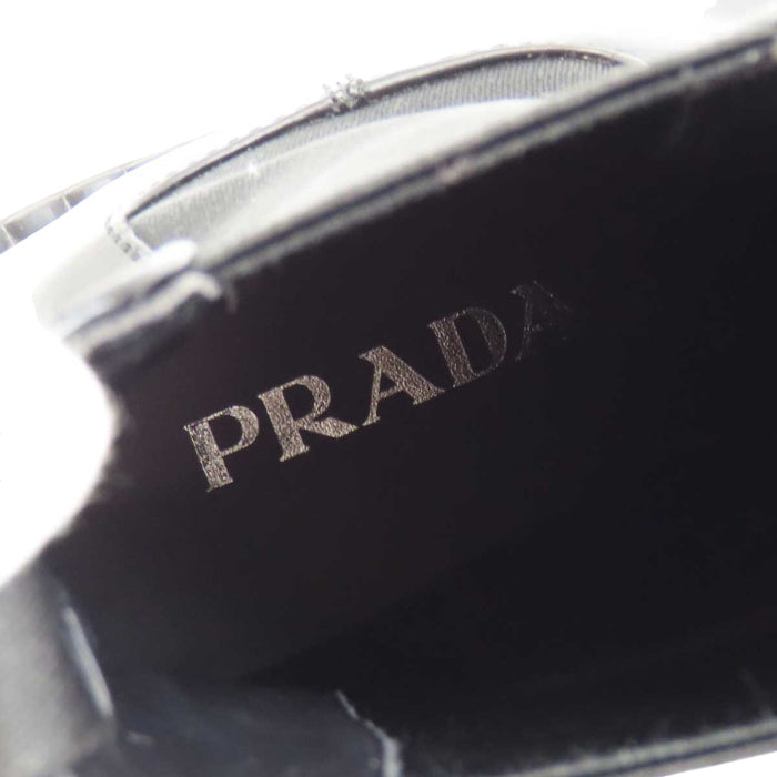 PRADA 
三角プレート レザー 
トライアングルロゴ サイドゴア ブーツ