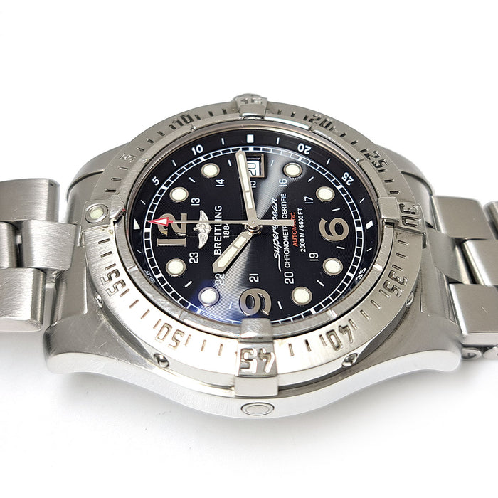 BREITLING 
Superocean 
Avec boîte et papiers de garantie