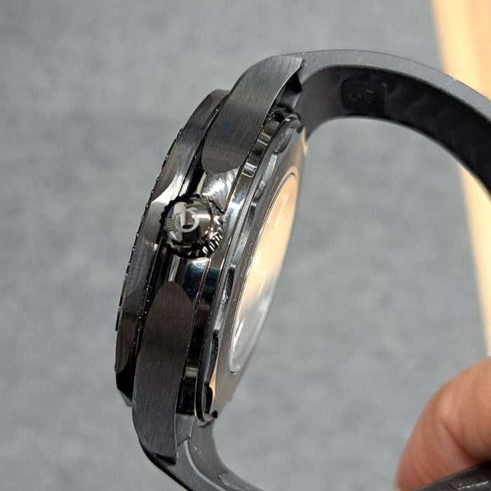 【WHOLESALES】
OMEGA 
210.92.44.20.01.003 
シーマスター　ダイバー　300M 
箱　ギャランティ　クロノメーター証　ピクトグラム