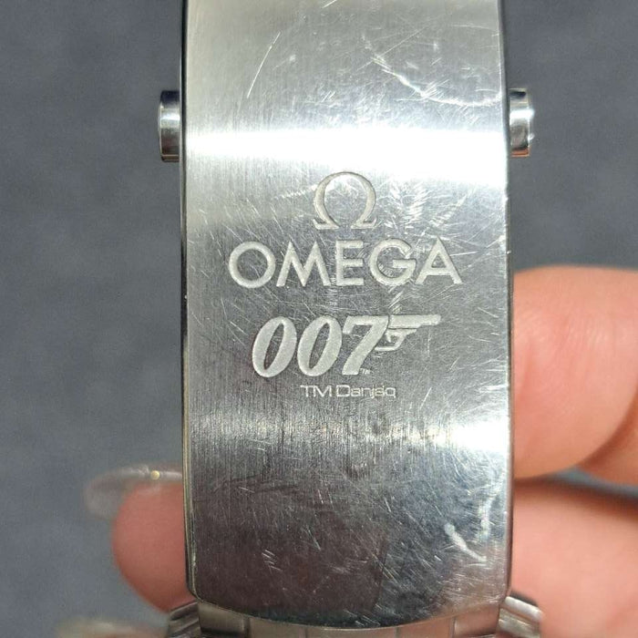 【WHOLESALES】
OMEGA 
210.22.42.20.01.004 
Seamaster Professional James Bond Limited Edition 
Non-OEM Box