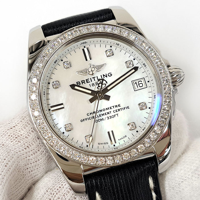 BREITLING 
Galactic 36, cadran en nacre blanche, lunette sertie de diamants 
Avec boîte et papiers